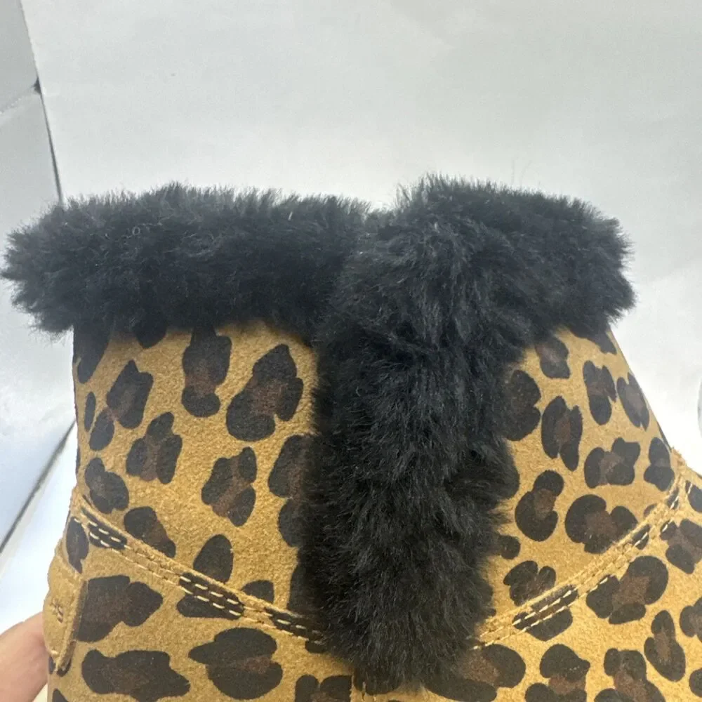 Skechers On The Go Joy Snow Kitty Women's 7 Leopard Faux Fur Lined Booties